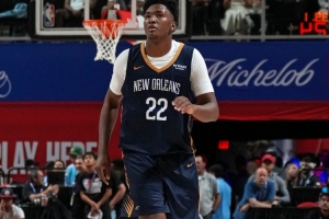 左腕舟月韧带撕裂！鹈鹕主帅：13号秀奎因预计很快能参与对抗训练