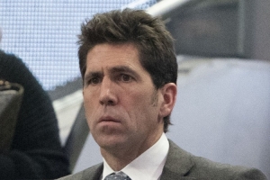 美记：前勇士GM鲍勃-迈尔斯辞去ESPN分析师职务 出任体育公司总裁