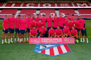 点赞！马竞球员身穿粉色特别版球衣训练，宣传防治乳腺癌