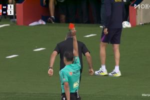 无缘国家德比！补时阶段，弗里克不满裁判，两黄变一红被罚下！