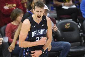 稳定输出！小瓦格纳17中9拿下24分4板6助2断