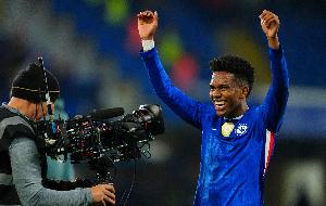 马雷斯卡：埃斯特旺极具天赋，我很幸运能成为他的教练