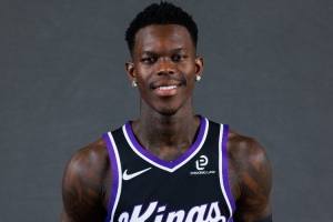 威少替补！国王首发：施罗德、拉文、德罗赞、克利福德、尤班克斯