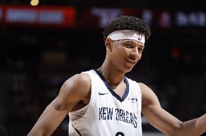 鹈鹕主帅：费尔斯攻防两端很有侵略性 这个年轻人今天有很多亮点