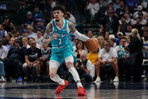 多点开花！黄蜂首战9人得分上双 NBA揭幕战历史首次