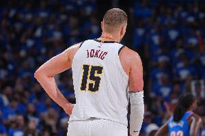 战犯表现！约基奇下半场投篮15中3 其中三分8中0