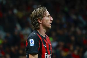 倾其所有！40岁魔笛全场触球121次送助攻，意甲8轮有6轮踢满全场