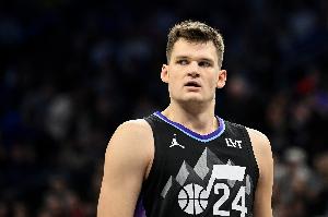 不想打？凯斯勒全场仅出手1次拿3分9板1助3断 6次失误