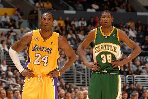 篮球偶像是谁？KD：努力去接近科比和乔丹 想像老詹那样打到40岁