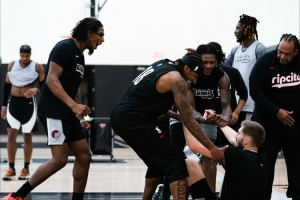 杨瀚森即将加入！混音近期训练动态 快打风格与开拓者一脉相承