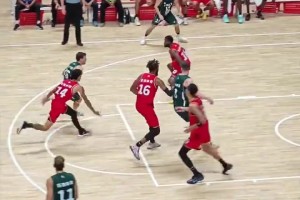 罗比尼奥、帕托和席尔瓦一起表演B-box🔥