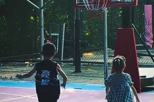 杨瀚森还需要磨练，库里的罚球越来越多...