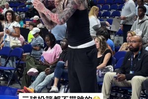 这垂直弹跳！小师傅表演“佛跳墙”