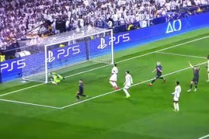 最精彩的一场皇城对决？名场面：皇马曼城欧冠对轰世界波！