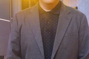 杨健：杨瀚森今天上场7分钟能跟上球队节奏，在进攻和篮板卡位方面也有进步