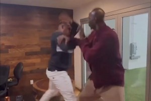 可耐！卓识的万圣节装扮：万圣节偶遇一只小南瓜~