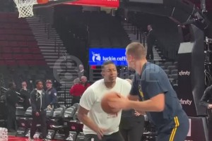 这技术真细腻！仔细观察小杨的偶像约基奇热身，也太丝滑了~