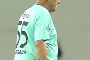 夸张！61岁主席参加正式比赛，刷新国家最年长球员纪录！